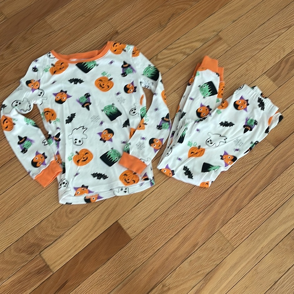 Tommy Bahama Halloween pajama set size 7